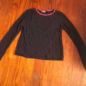 Tight long sleeve shirt